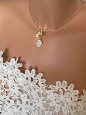 Collier de dos mariée Rose d’Été