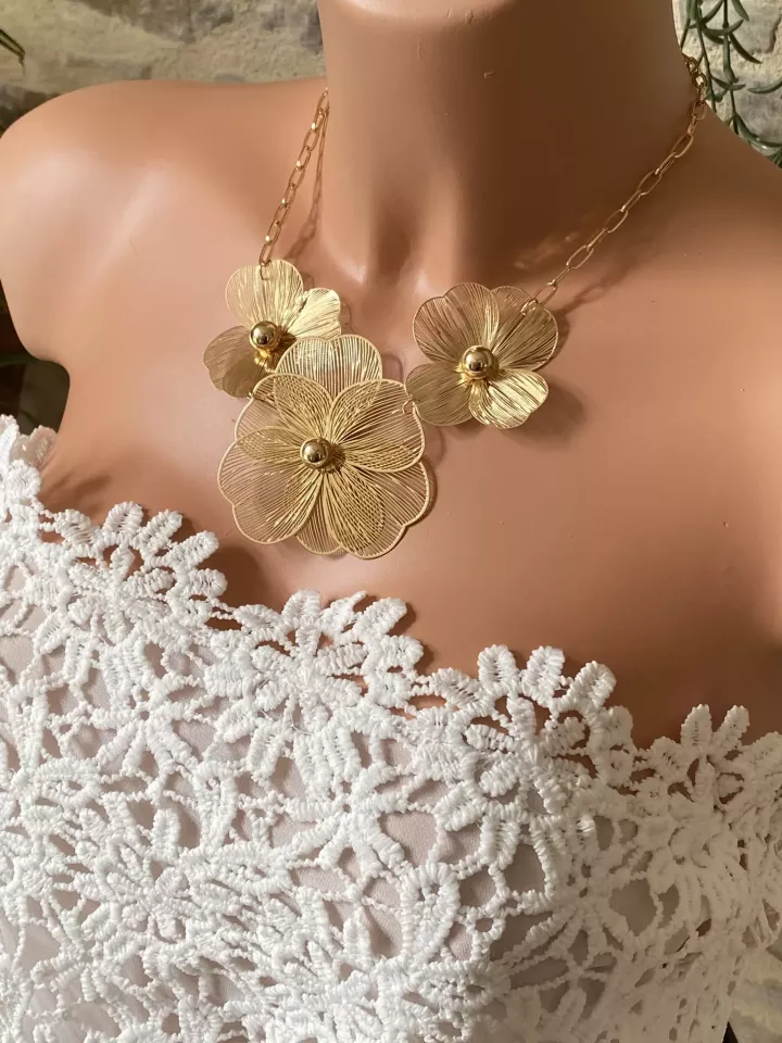 Collier  Fleurs en Scène XXL – bijou floral élégant et audacieux pour mariée ou soirée