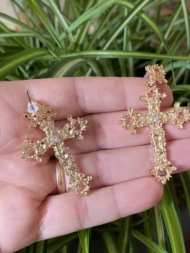 Boucles d’oreilles XXL Cassia – Croix dorées oversize tendance & look couture
