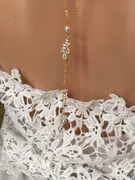 Collier de Dos Mariée Aveline – Feuillage de Zirconium & Perles Swarovski Nacrées et Cristal