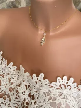 Collier de Dos Mariée Aveline – Feuillage de Zirconium & Perles Swarovski Nacrées et Cristal