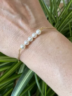 Bracelet Mira – Perles Nacrées Swarovski & Chaîne Dorée | Bijou Fin Mariée & Cérémonie