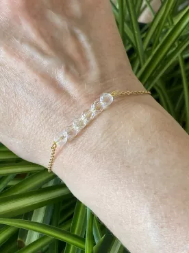Bracelet Olivia mariage délicat 6 perles Swarovski nacrées – Bijou de mariée fin et raffiné – Bracelet minimaliste
