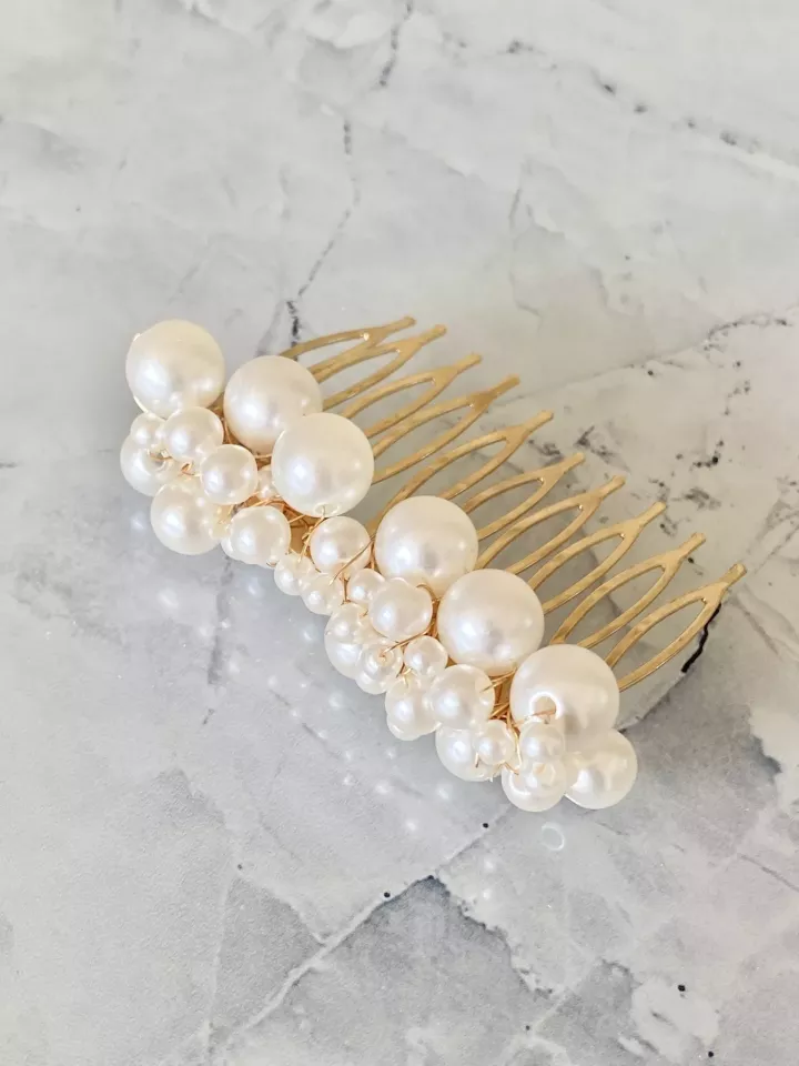 Peigne de Mariée Naé – Peigne doré ou argenté avec perles nacrées – Accessoire élégant pour coiffure mariage bohème