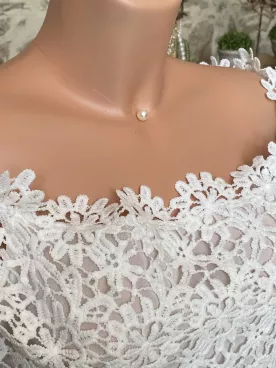 Collier de mariée Pénélope – Perle nacrée Swarovski sur fil invisible – Bijou minimaliste et raffiné Bijoux