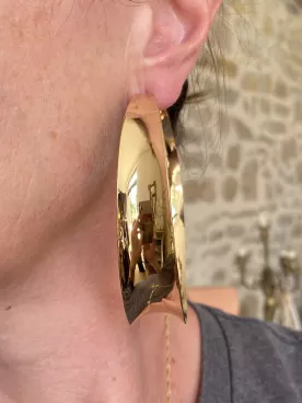 Grandes créoles dorées – Boucles d’oreilles élégantes et tendance pour mariage et soirée