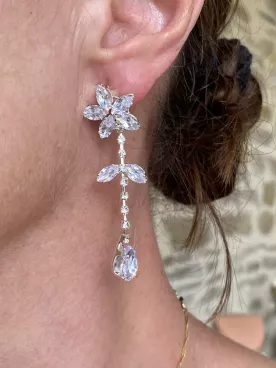 Boucles d’oreilles zirconium – Fleur, chaîne strass et goutte scintillante pour mariée ou soirée