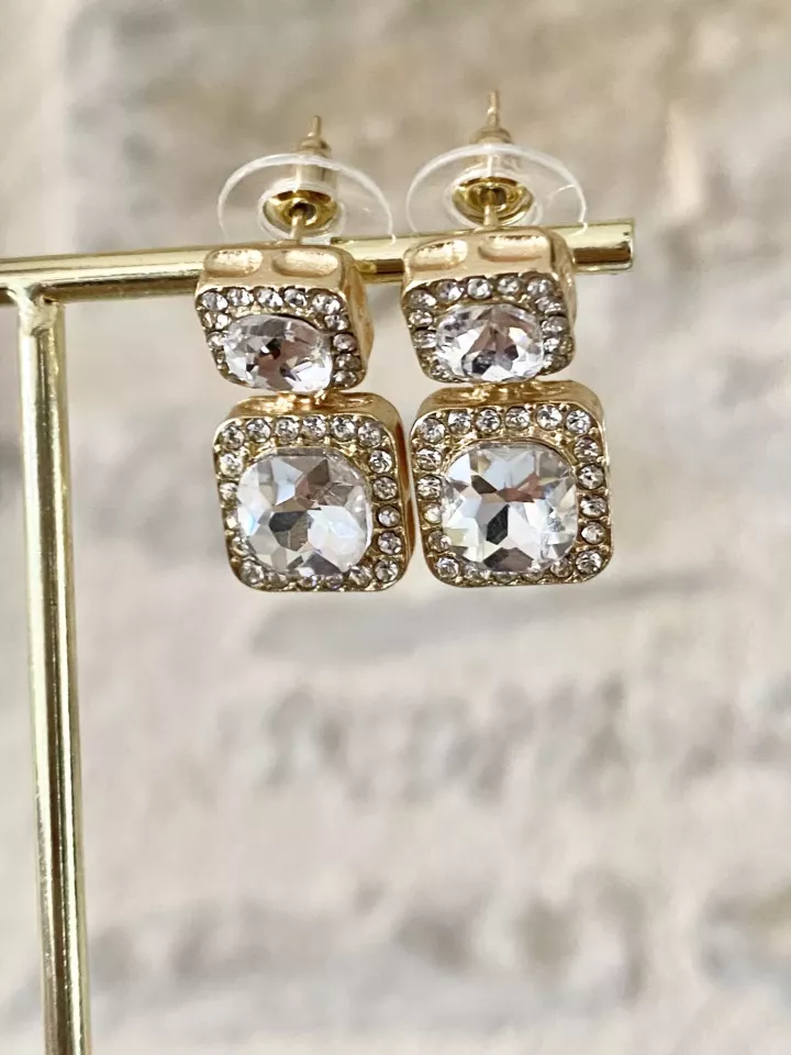 Boucles d’oreilles dorées – Élégantes et scintillantes avec strass pour mariage et soirée Boucles d’oreilles dorées – Élégantes et scintillantes avec strass pour mariage et soirée