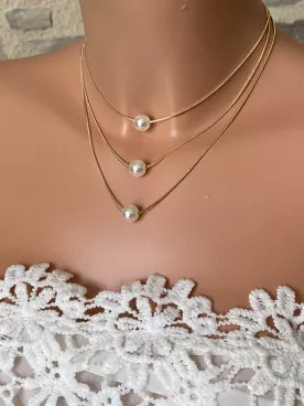 Collier mariée – 3 rangs métal doré avec 3 perles nacrées, élégant et raffiné