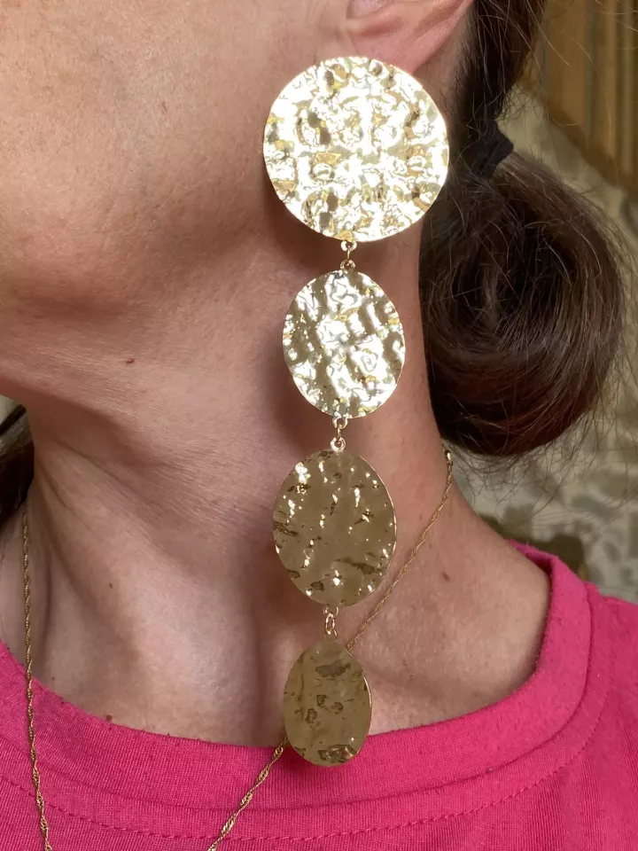 Boucles d’oreilles XXL métal martelé – Tendance soirée & mariage, cadeau femme Boucles d’oreilles XXL métal martelé – Tendance soirée & mariage, cadeau femme