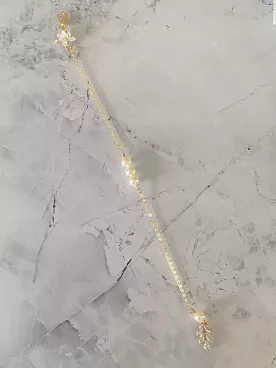 Pendentif de Dos Mariée Élégance Secrète – Perles Nacrées & Cristaux pour Mariage Chic et Raffiné