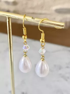 Ivory - Boucles d’oreilles de mariée pendantes avec perle goutte nacrée et cristal Swarovski, bijou raffiné