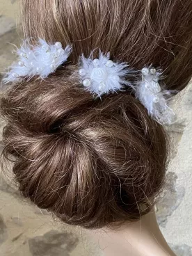 Églantines – Lot de 5 pics à cheveux de mariée avec fleurs, plumes et perles – Coiffure mariage bohème chic
