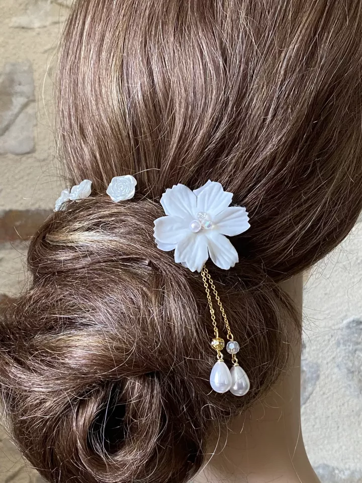 Romance – Lot de 4 pics à cheveux de mariée – Fleurs nacrées délicates