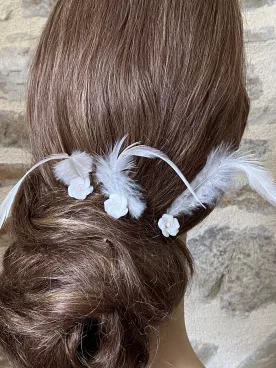 Éléa – Lot de 3 pics à cheveux de mariée, fleur en porcelaine et plume, chignon, tresse ou demi-attache, accessoire coiffure