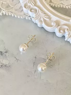 Nacrée – Puces Nacrées Élégantes pour Mariée, Boucles d’Oreilles Discrètes en Argent 925 ou Gold Filled, Bijou Fait Main