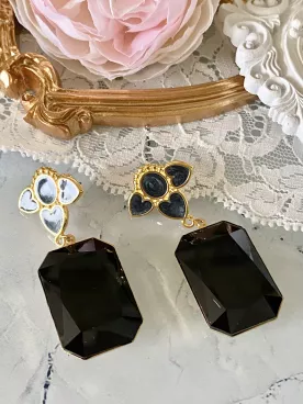 Éclipse Noire - Boucles d’oreilles noires nacrées – Clous 20 mm en résine époxy, doré à l’or fin