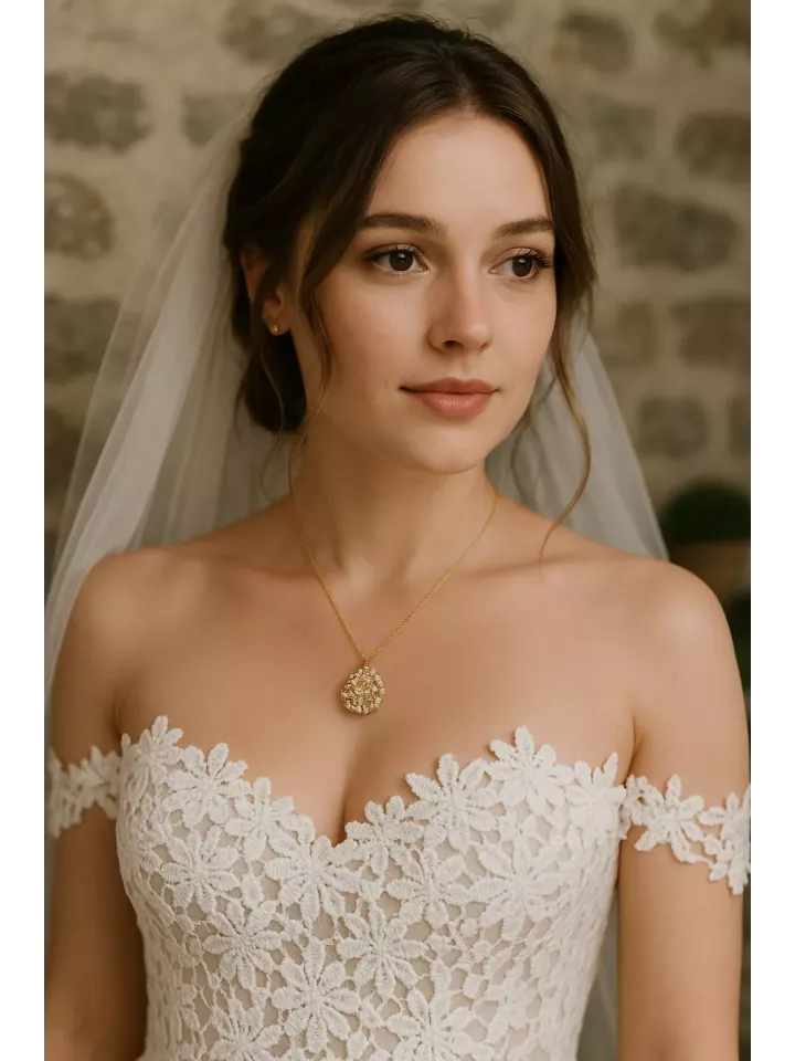 Perlaia – Collier de Mariage Pendentif Goutte en Perles & Cristaux sur Chaîne Dorée