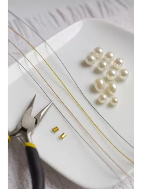 Perles -Collier de Mariée Doré & Perles Nacrées – Élégance - Bijoux Mariage