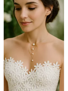 Livia-Collier Doré  Mariée avec cascade de perles nacrées – Élégance et finesse