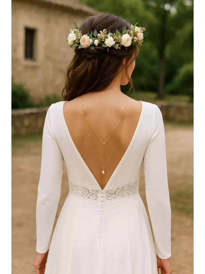 Balaton– Collier de dos mariage doré et perles nacrées, bijou délicat pour robe dos nu Balaton– Collier de dos mariage doré et perles nacrées, bijou délicat pour robe dos nu