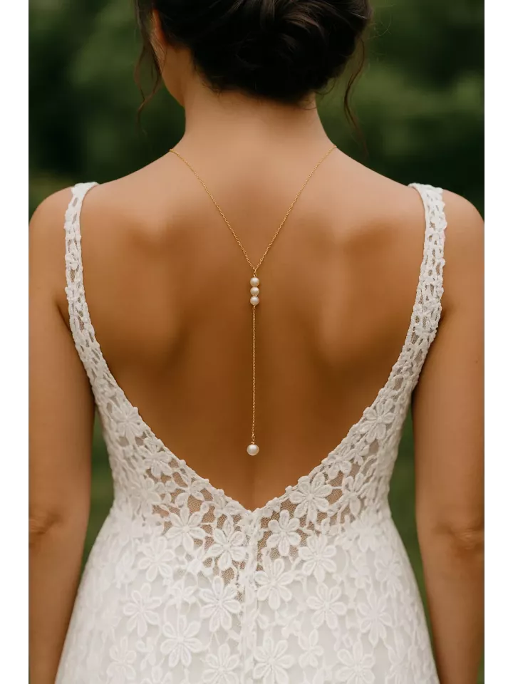 Rigel– Collier de dos mariage doré et perles nacrées, bijou délicat pour robe dos nu Rigel– Collier de dos mariage doré et perles nacrées, bijou délicat pour robe dos nu