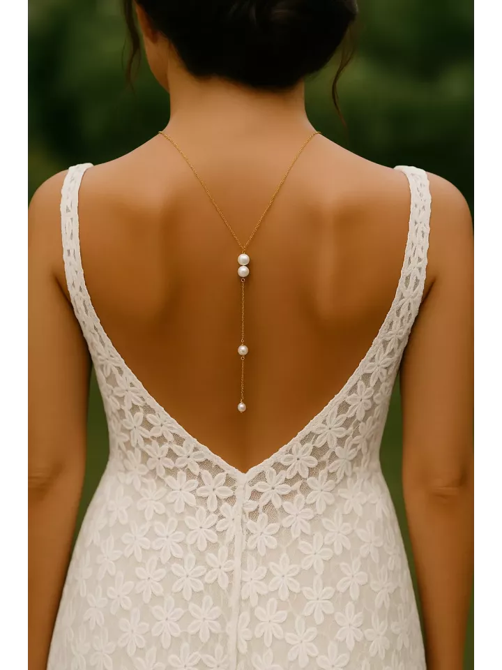 Aldébaran - collier de dos pour robe dos nu Chaîne : acier inoxydable doré, argenté ou gold rose Propriétés : hypoallergénique Aldébaran - collier de dos pour robe dos nu Chaîne : acier inoxydable doré, argenté ou gold rose Propriétés : hypoallergénique