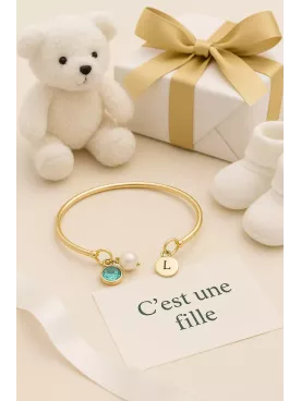 Le bijou parfait pour une annonce inoubliable Naissance, grossesse ou demande spéciale — un cadeau plein d’émotion.