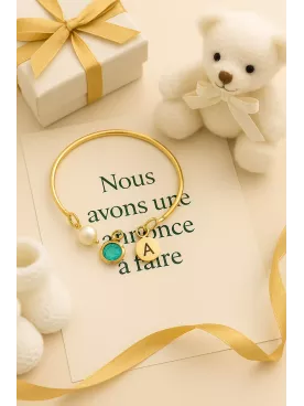 Le bijou parfait pour une annonce inoubliable Naissance, grossesse ou demande spéciale — un cadeau plein d’émotion.