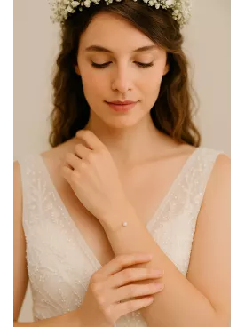 Orinoco – Bracelet de Mariée Fin en Perles Nacrées Swarovski et Cristaux sur Chaîne Dorée