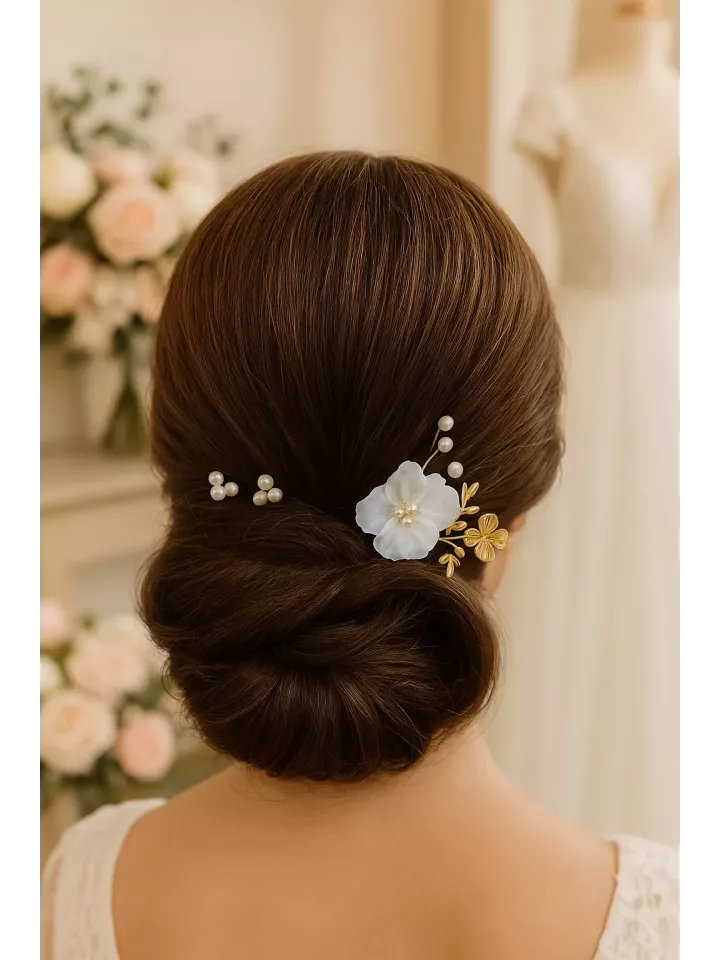 Orlane – Lot de 3 pics à cheveux de mariée avec fleur satin, perles nacrées Swarovski & feuillage doré