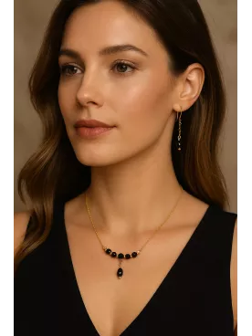 Santorin– Collier doré & cristal noir | Cadeau élégant pour témoin, maman ou soirée chic