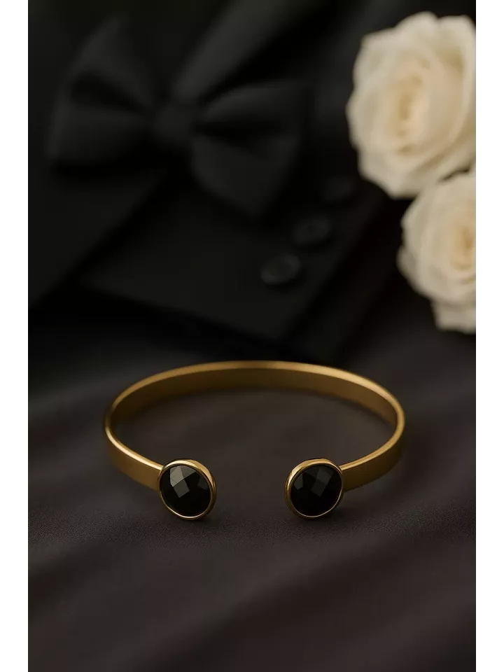 Bracelet Doré à l’Or Fin avec Cabochons Onyx Noir – Élégance Intemporelle