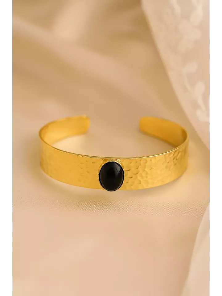 Bracelet Martelé Doré ou Argenté avec Cabochon Ovale en Onyx noir – Élégance et Douceur – 12x170 mm, Pierre 10x8 mm