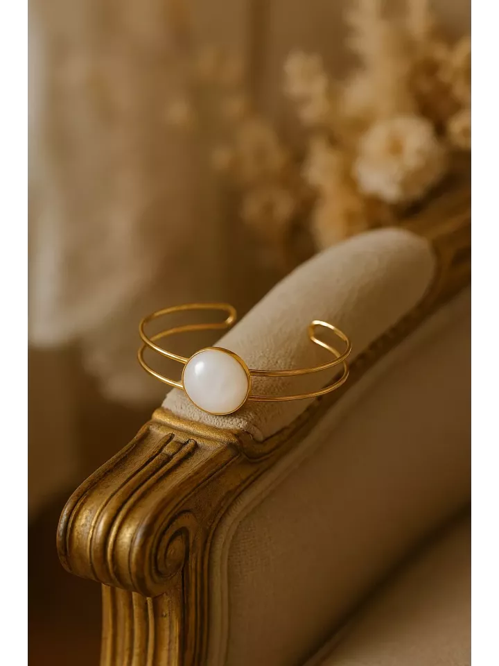 Nacre– Bracelet Mariée raffiné doré à l’or fin, orné d’une Pierre de nacre 15mm