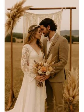 Huron – Collier de mariée 3 rangs de perles nacrées Swarovski-Fermoir 3 rangs doré à l’or fin