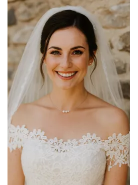 Trio Dégradé- Collier Mariée minimaliste sur câble argenté, perles nacrées et fermoir argent 925