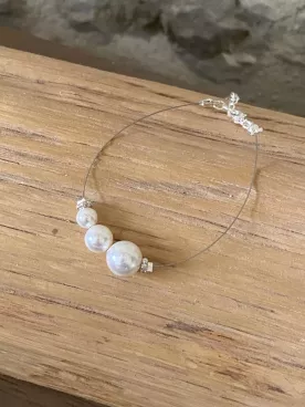 Trio Dégradé- Bracelet Mariée minimaliste sur câble argenté, perles nacrées et fermoir argent 925