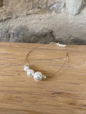 Trio Dégradé- Bracelet Mariée minimaliste sur câble argenté, perles nacrées et fermoir argent 925