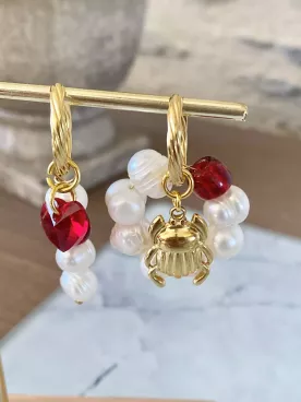 Boucles Perles Rouges & Scarabée Doré– Parfait pour Témoins & Invités