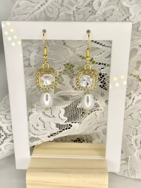 Golden Square - Boucles d’oreilles crochet Cabochon oxyde de zirconium & Goutte Nacrée, Mariage Romantique