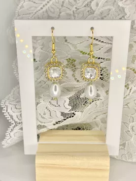 Golden Square - Boucles d’oreilles crochet Cabochon oxyde de zirconium & Goutte Nacrée, Mariage Romantique