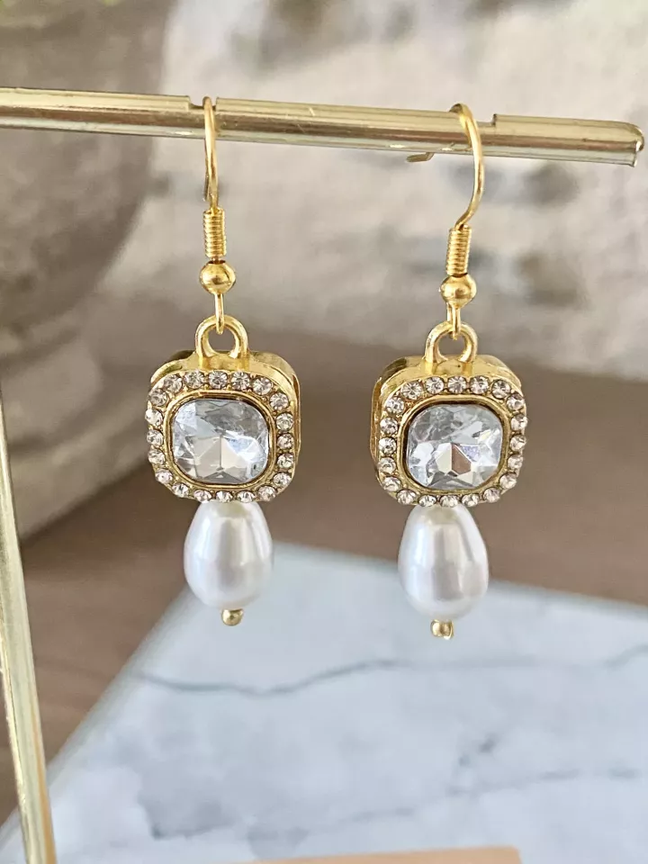 Golden Square - Boucles d’oreilles crochet Cabochon oxyde de zirconium & Goutte Nacrée, Mariage Romantique