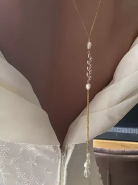 Oréa - Collier de dos nu Mariée  Mariage Bohème –  Perles Véritables et Feuillage Zirconium