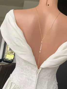 Oréa - Collier de dos nu Mariée  Mariage Bohème –  Perles Véritables et Feuillage Zirconium