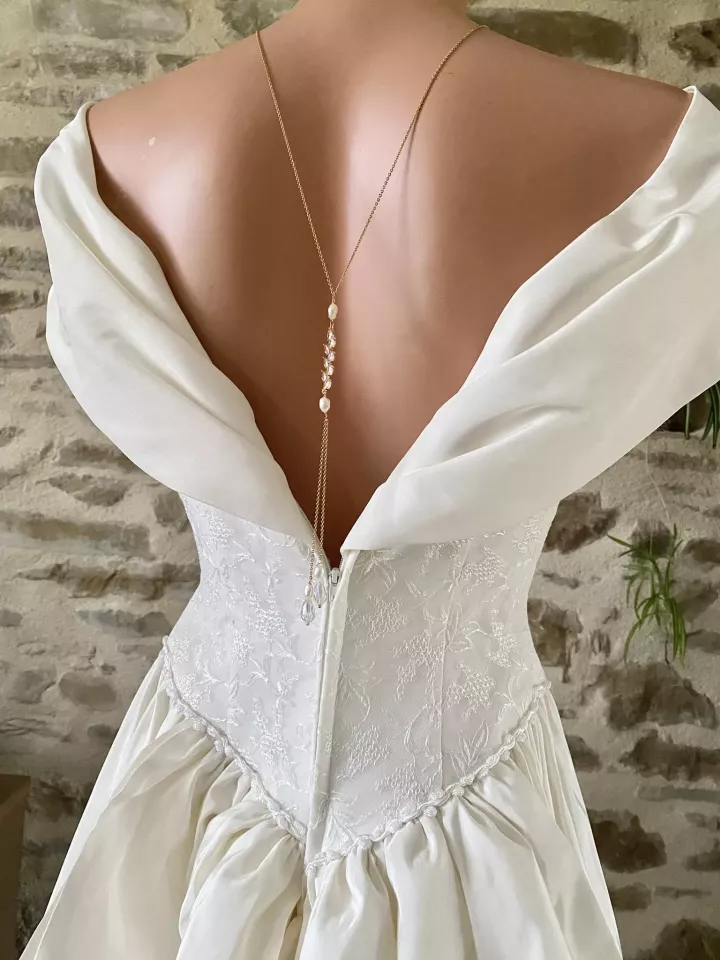 Oréa - Collier de dos nu Mariée  Mariage Bohème –  Perles Véritables et Feuillage Zirconium