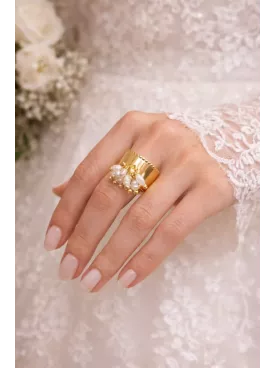 Bague Imperial Pearl – Bague perle ajustable en acier inoxydable doré – Bijou mariage femme fait main