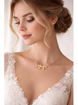 Folia – Création collier de mariée doré à l’or fin, pendentif 3 fleurs texturées & chaîne inoxydable