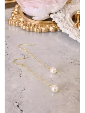 Magnolia- Boucles d'oreilles de mariée style minimaliste avec chaine fine et perle nacrée, pendantes - bijoux mariage