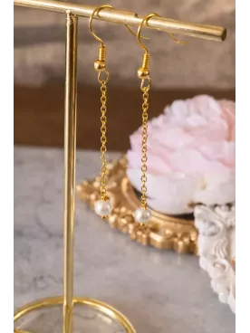 Magnolia- Boucles d'oreilles de mariée style minimaliste avec chaine fine et perle nacrée, pendantes - bijoux mariage